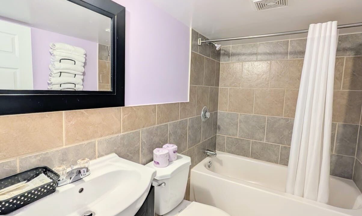 Photo of Bathroom in Niagara Falls