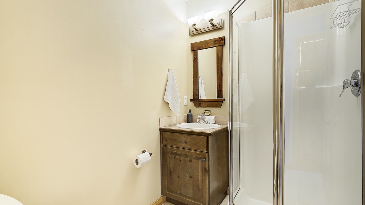 Photo of Bathroom in Big White Ski Resort