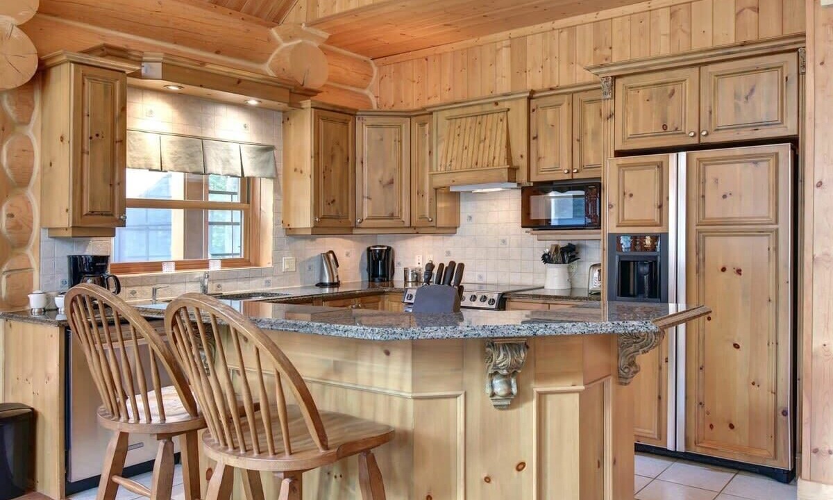 Photo of Kitchen in Fiddler Lake Resort