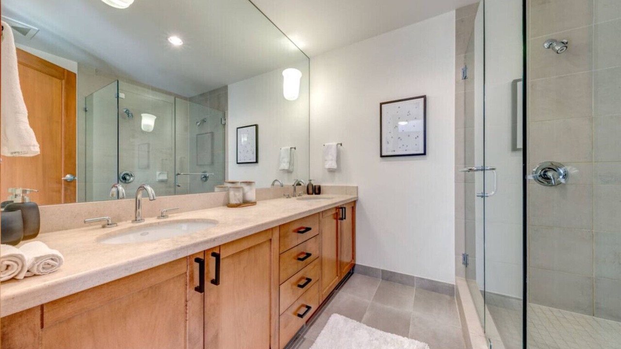Photo of Bathroom in Village North