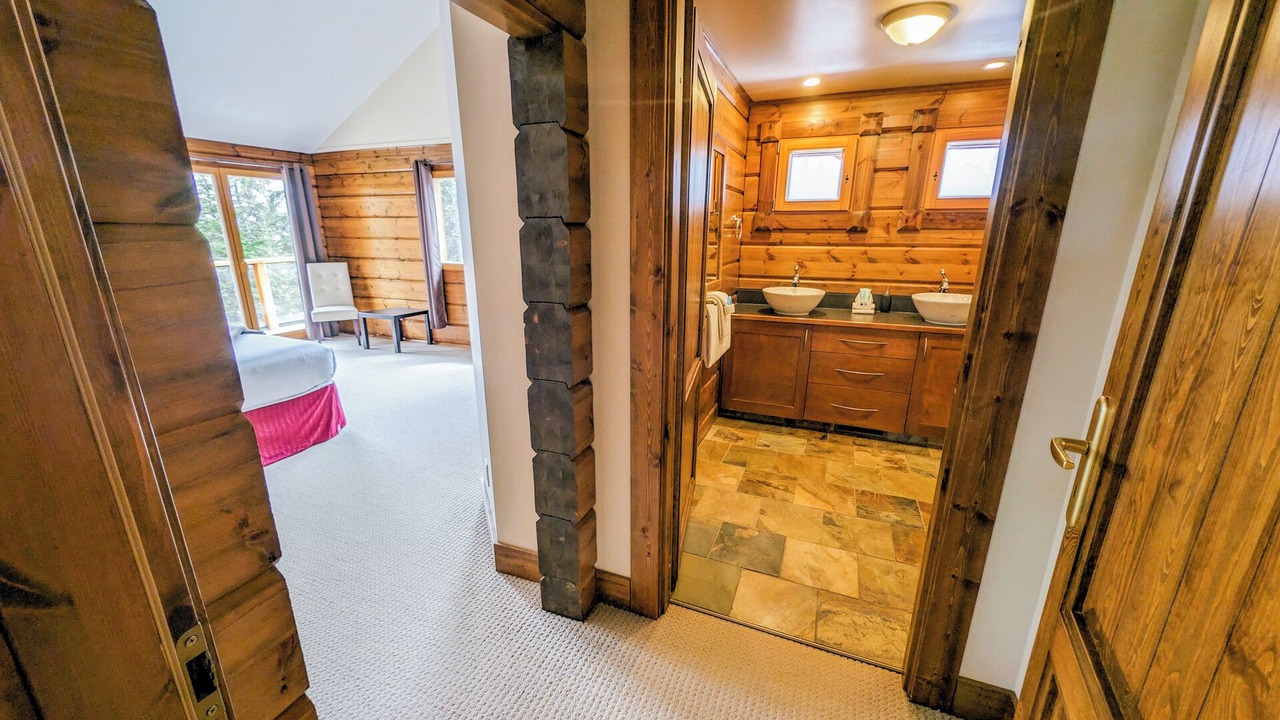 Photo of Bedroom in Golden