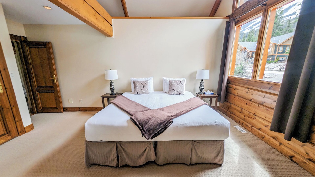 Photo of Bedroom in Golden