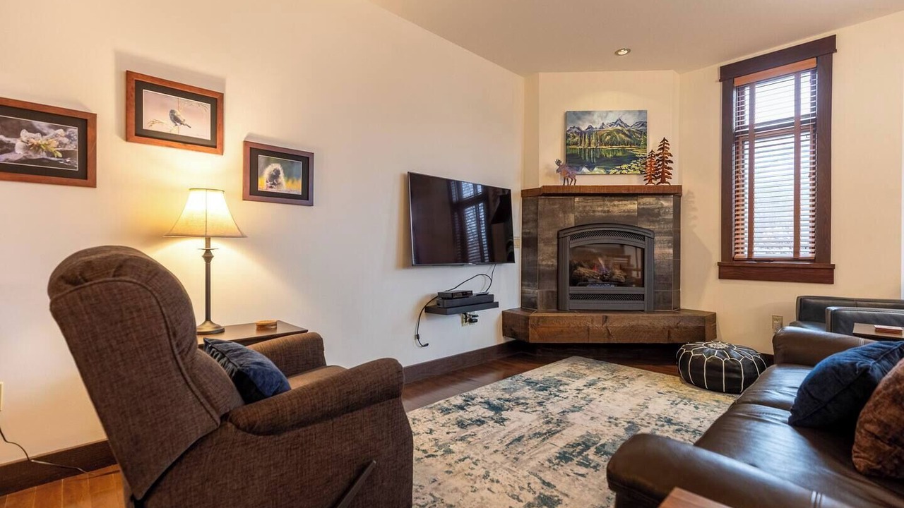 Photo of Livingroom in East Kootenay