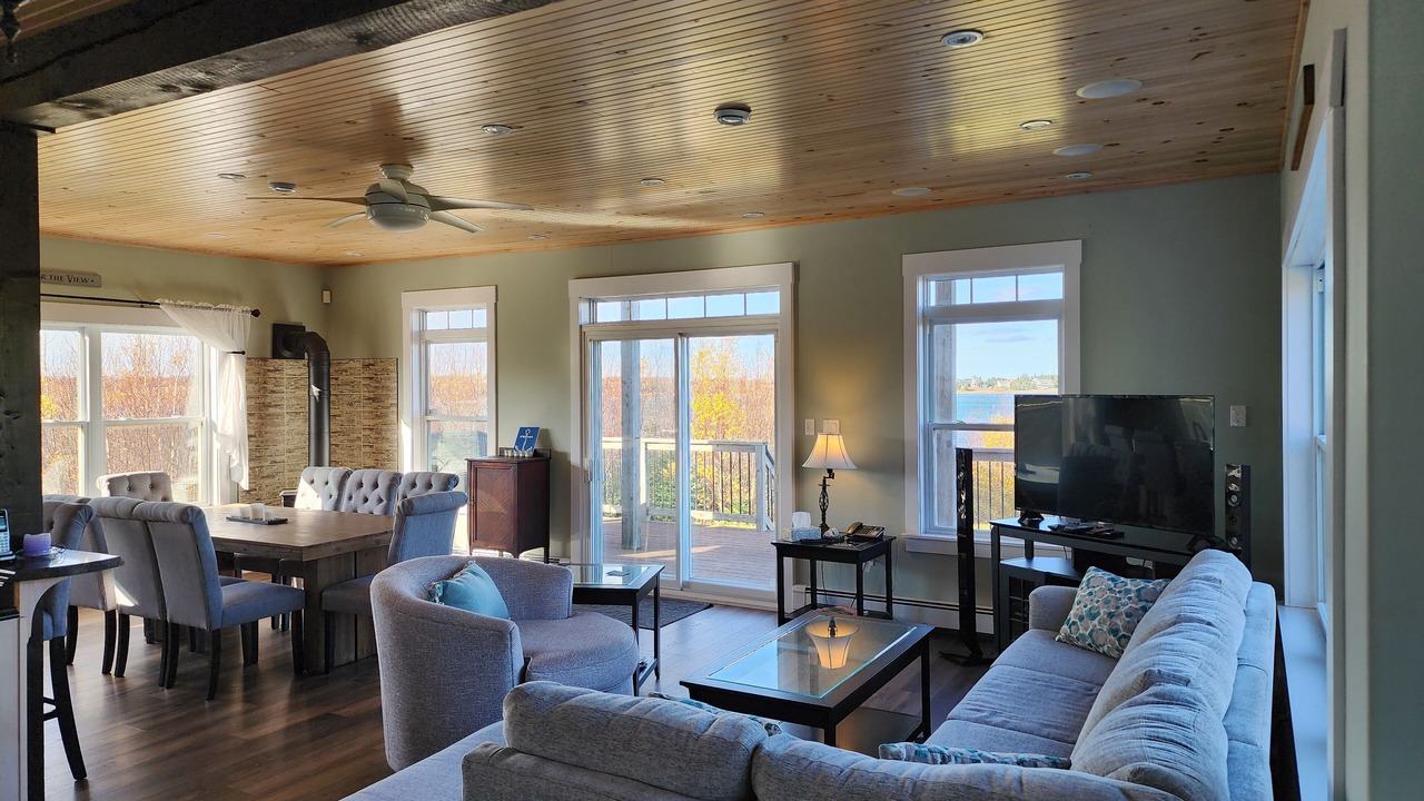 Photo of Livingroom in Oyster Bed