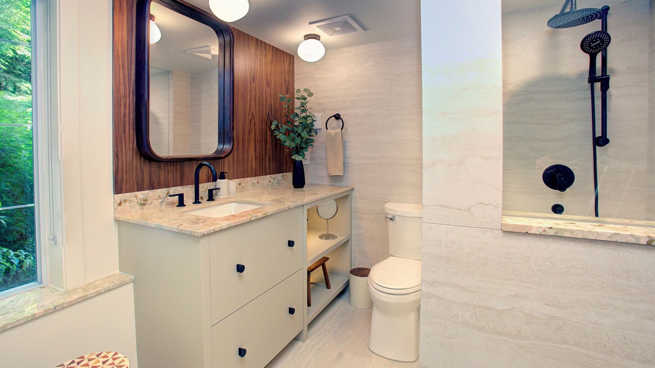 Photo of Bathroom in Blueberry Hill