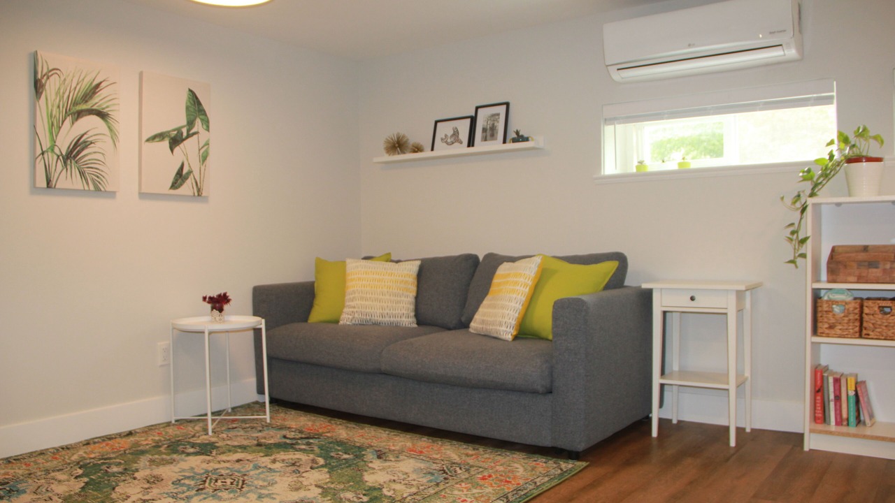 Photo of Livingroom in Riley Park