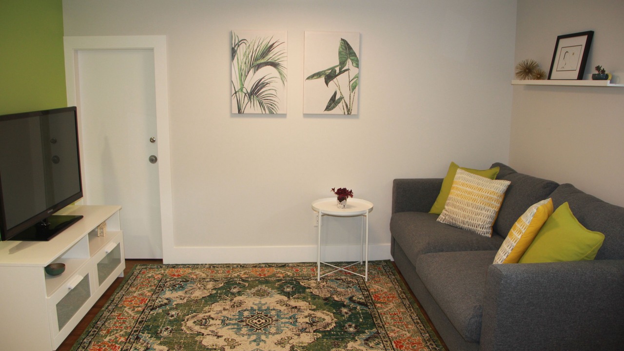 Photo of Livingroom in Riley Park
