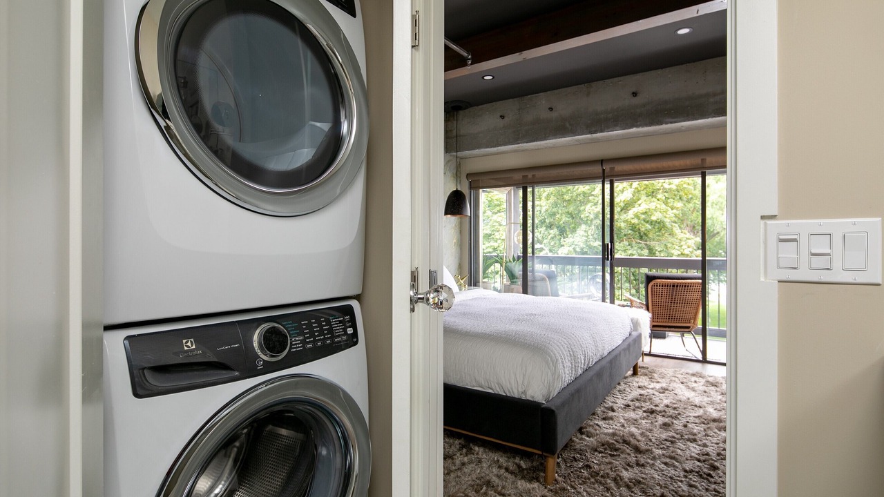 Photo of Bedroom in Kelowna Central Business District