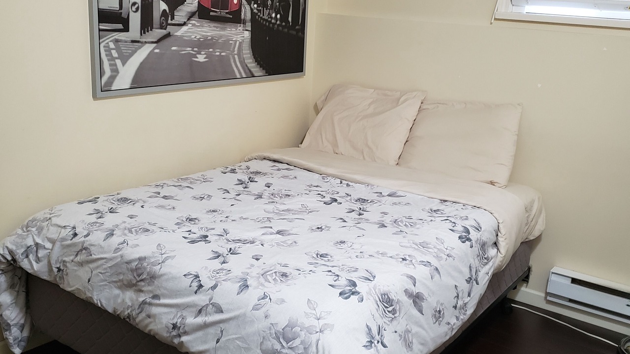 Photo of Bedroom in Hollyburn