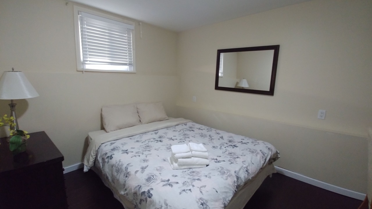 Photo of Bedroom in Hollyburn