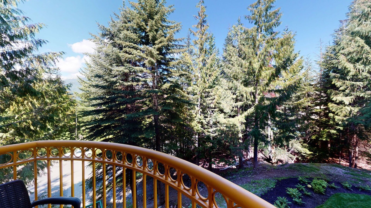 Photo of Patio Balcony in Upper Village