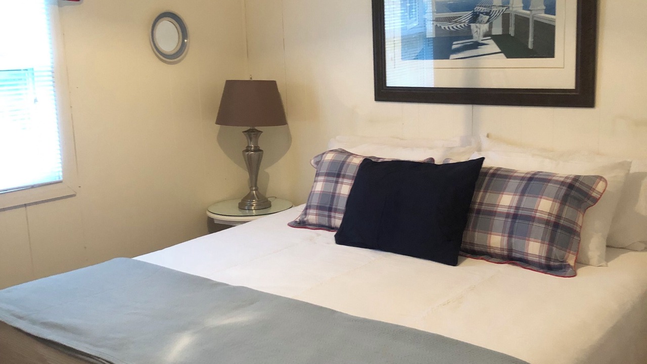 Photo of Bedroom in Brackley Beach