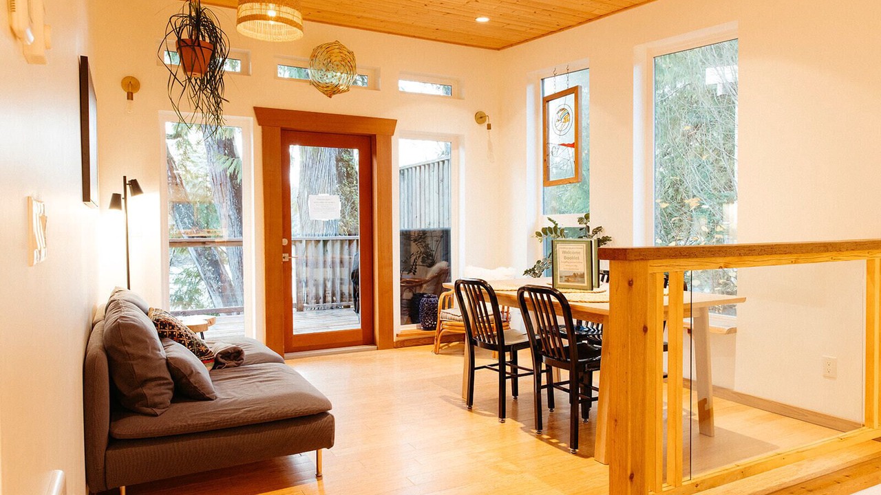 Photo of Livingroom in Tofino