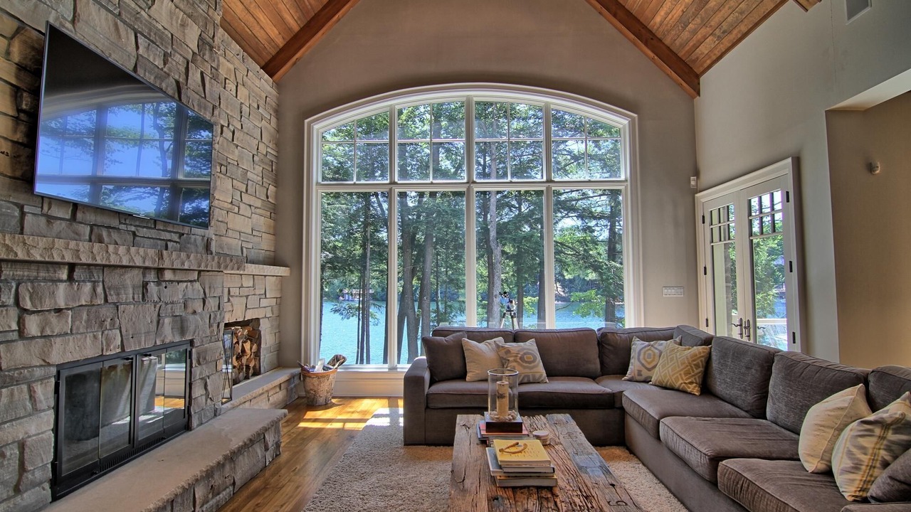 Photo of Livingroom in Muskoka Lakes