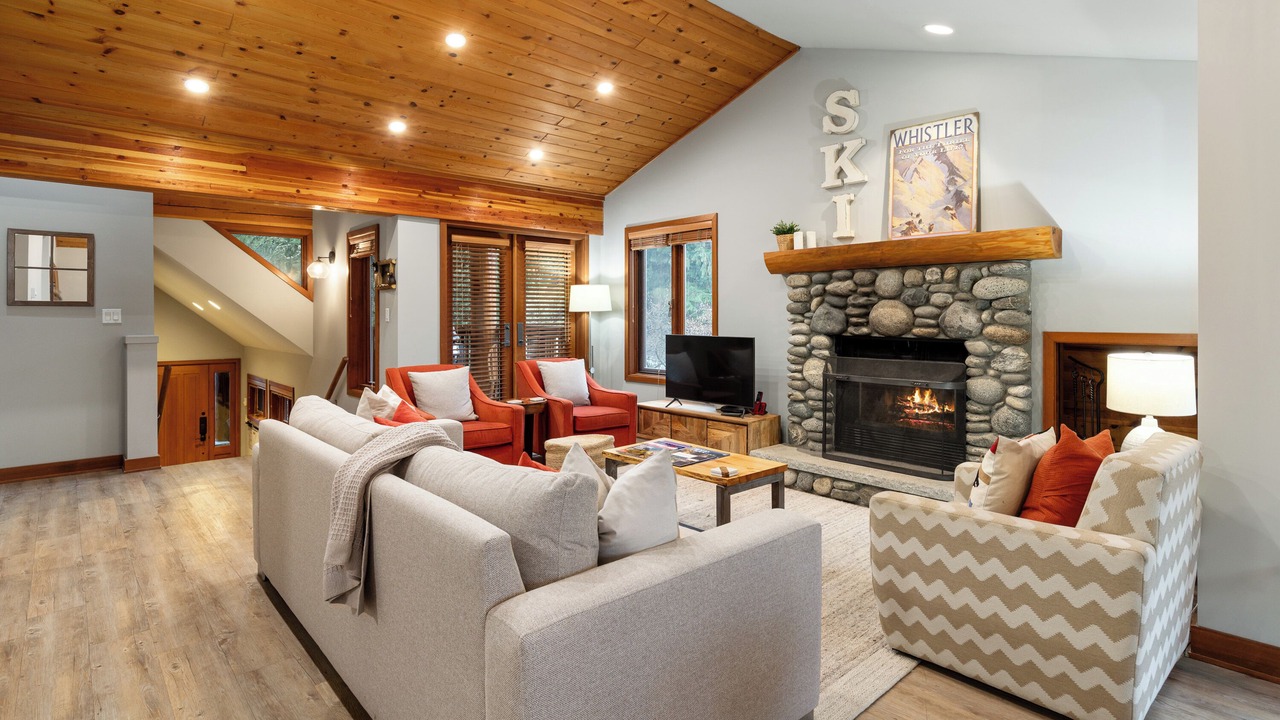 Photo of Livingroom in Upper Village