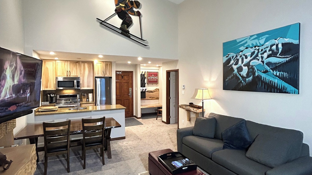 Photo of Livingroom in Upper Village