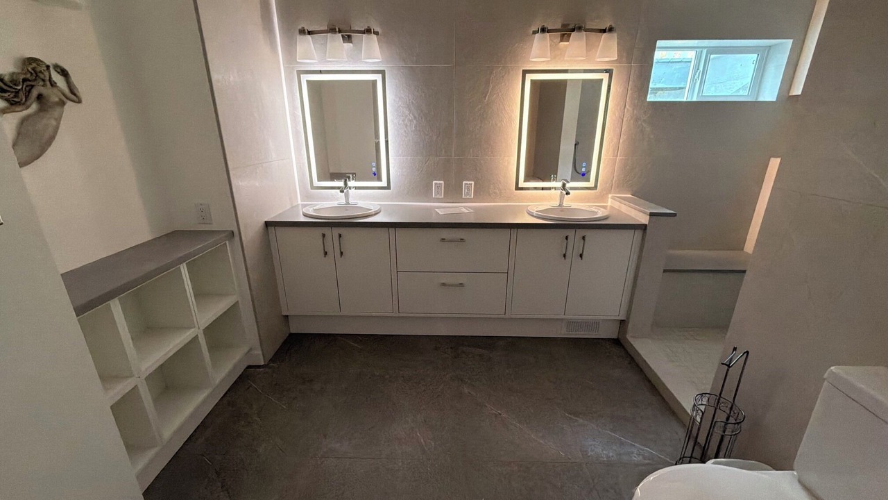Photo of Bathroom in Okanagan-Similkameen