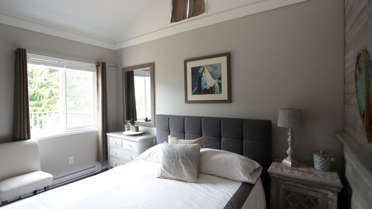 Photo of Bedroom in Whistler Creekside