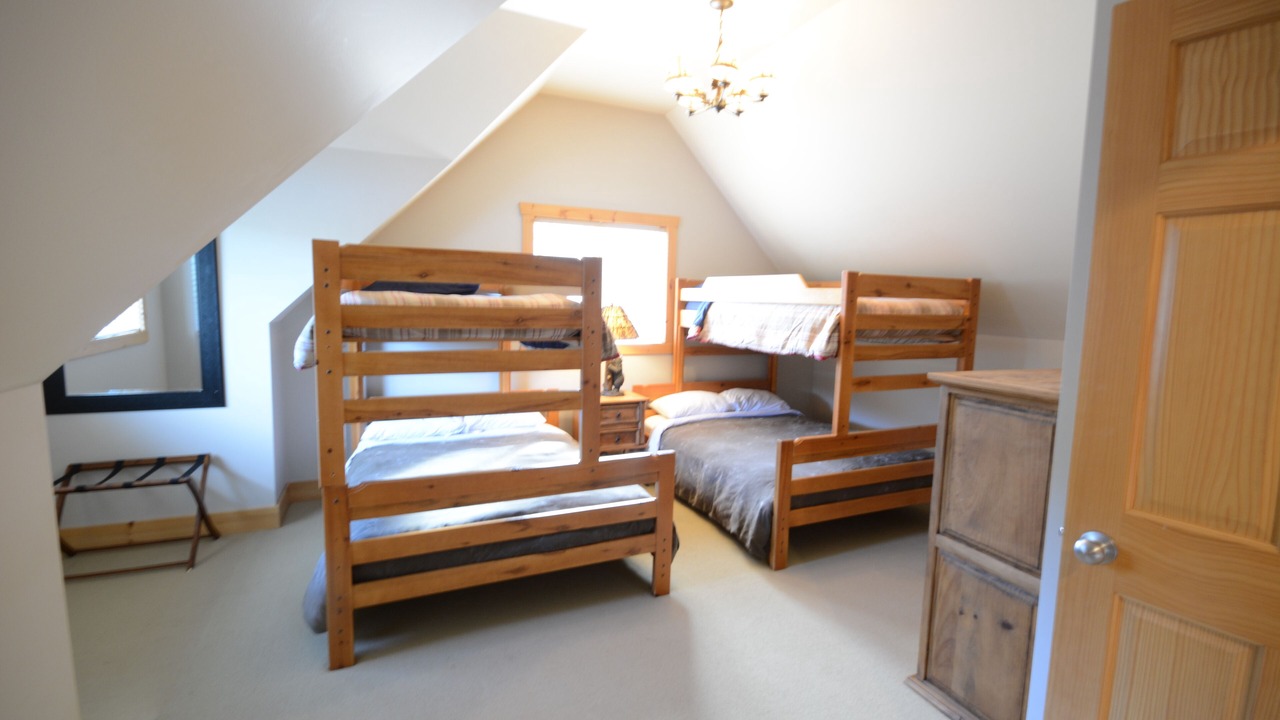 Photo of Bedroom in Okanagan-Similkameen