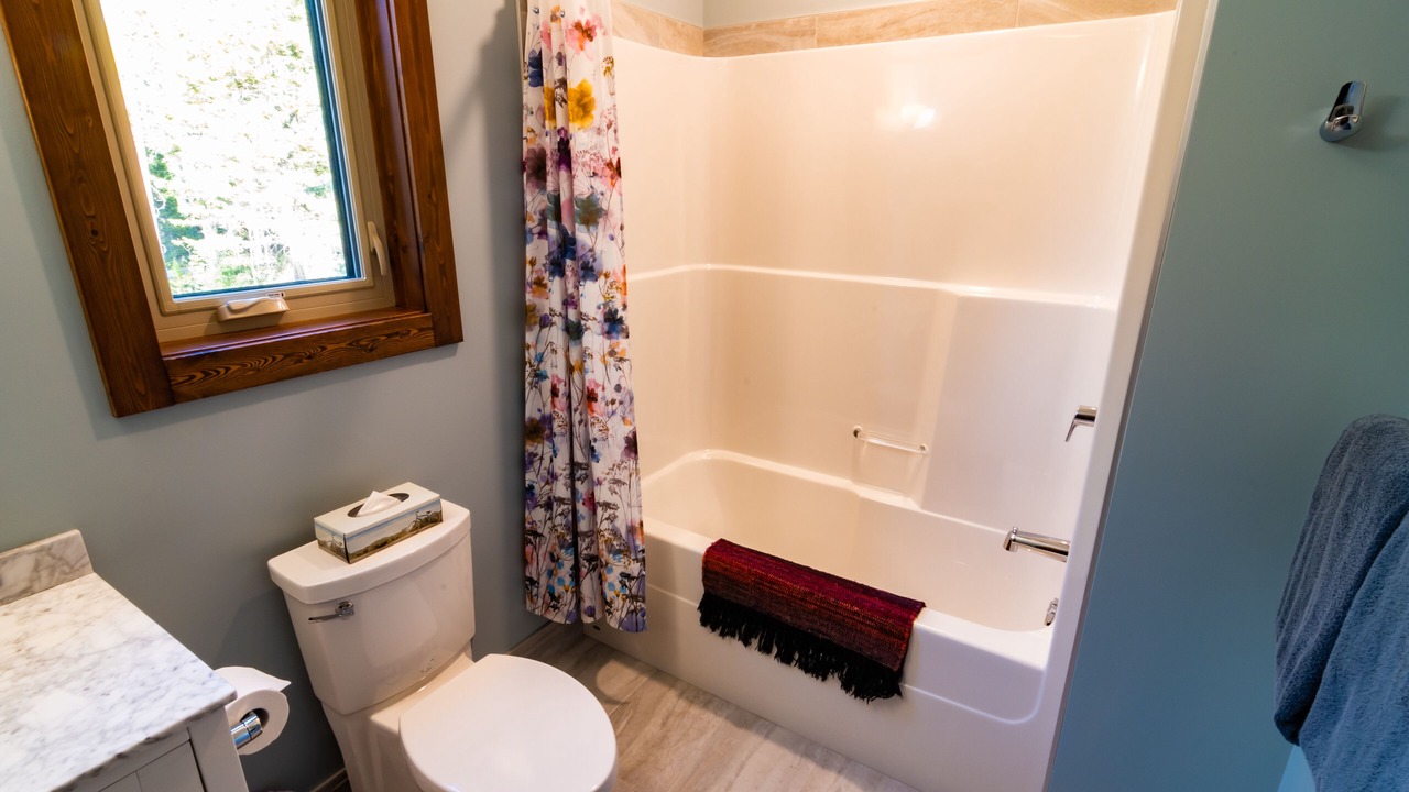 Photo of Bathroom in Golden