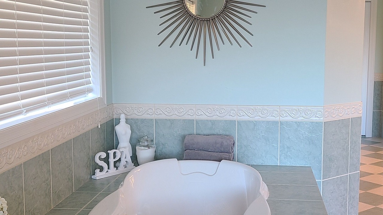 Photo of Bathroom in Okanagan-Similkameen