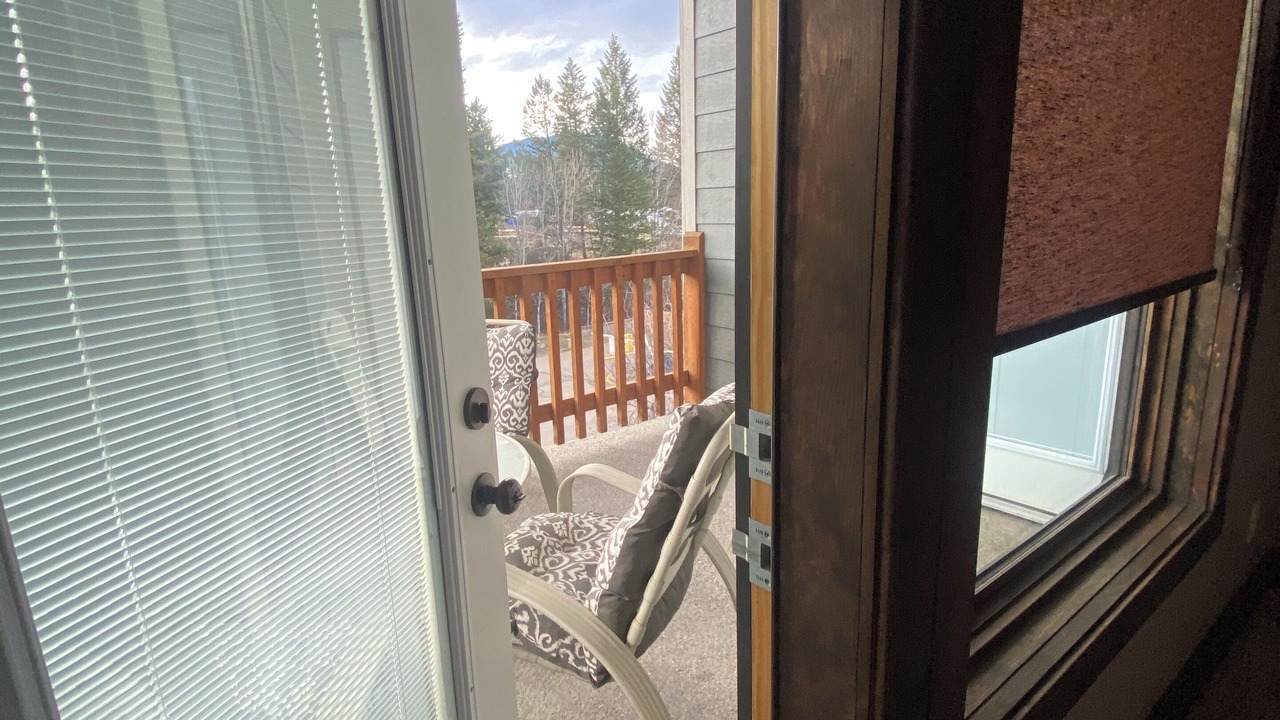 Photo of Patio Balcony in Radium Hot Springs