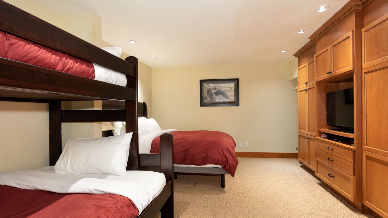 Photo of Bedroom in Upper Village
