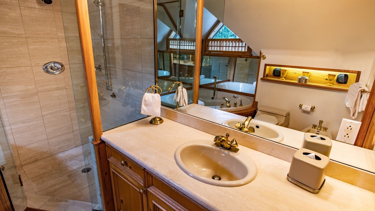 Photo of Bathroom in Upper Village