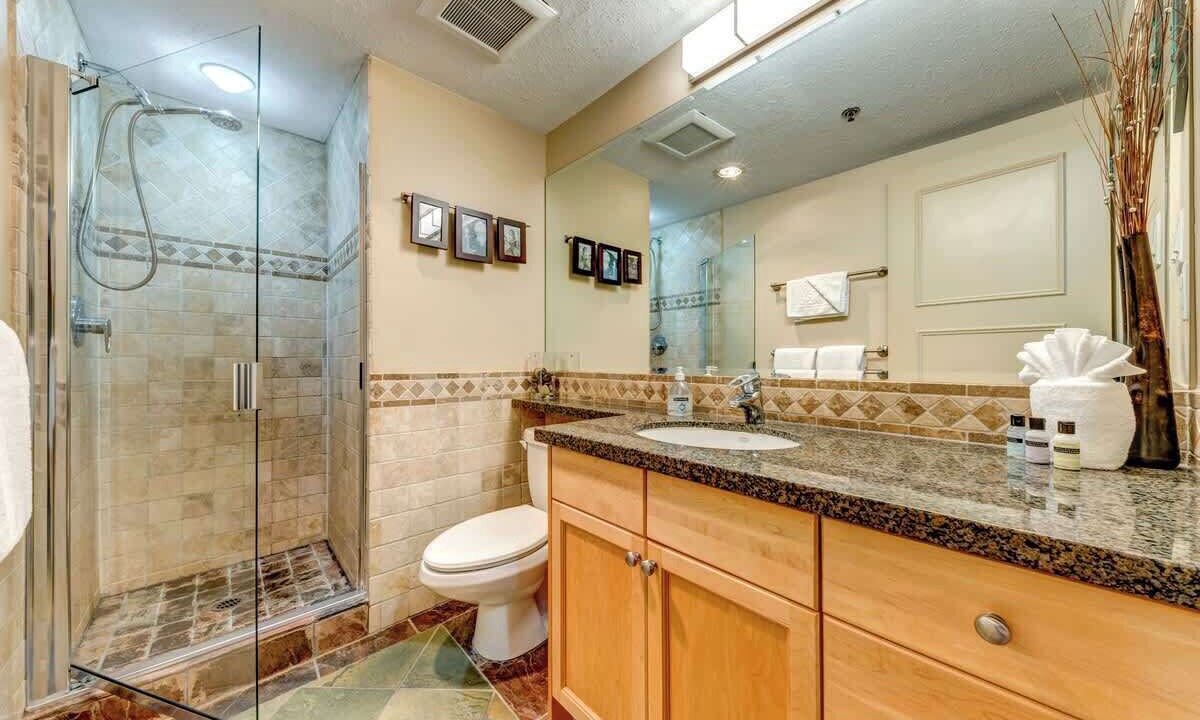 Photo of Bathroom in Upper Village