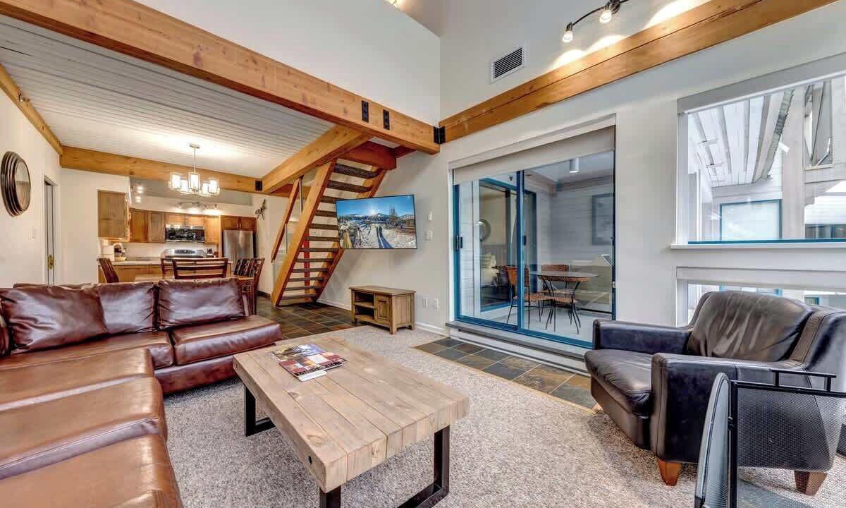 Photo of Livingroom in Upper Village