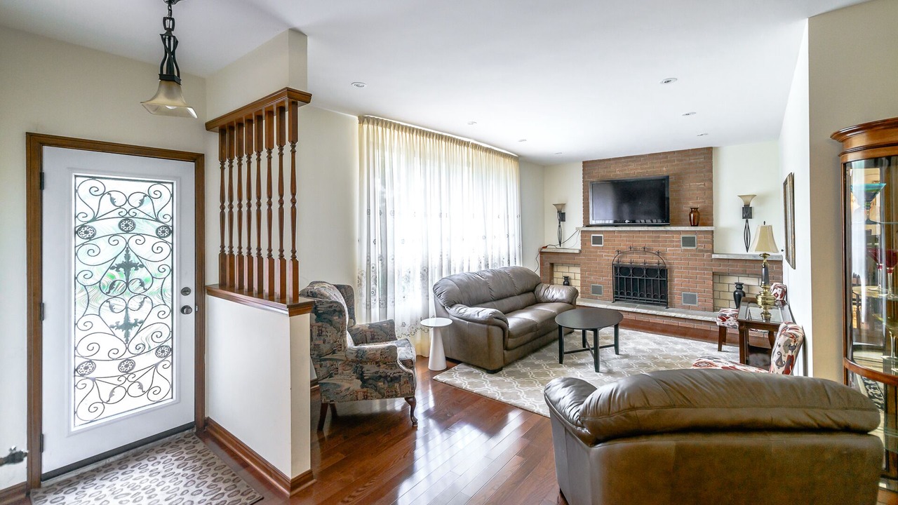 Photo of Livingroom in Niagara Falls