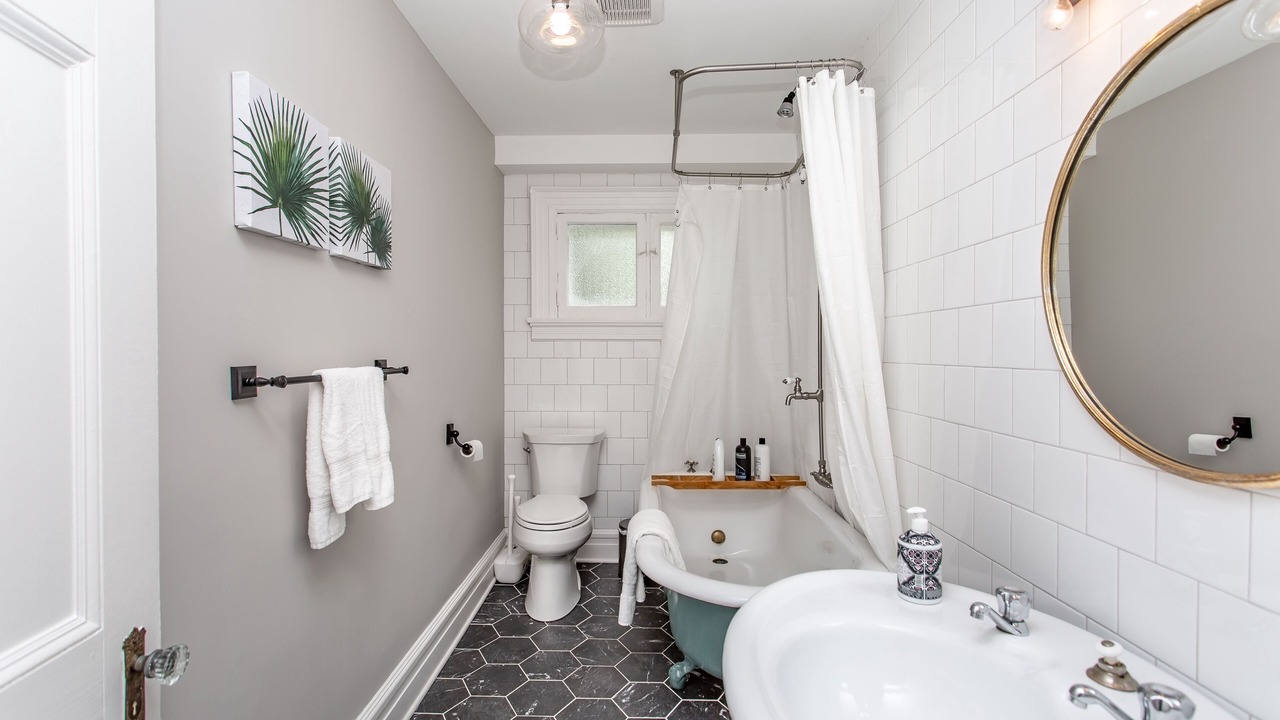 Photo of Bathroom in Old Town Historic District