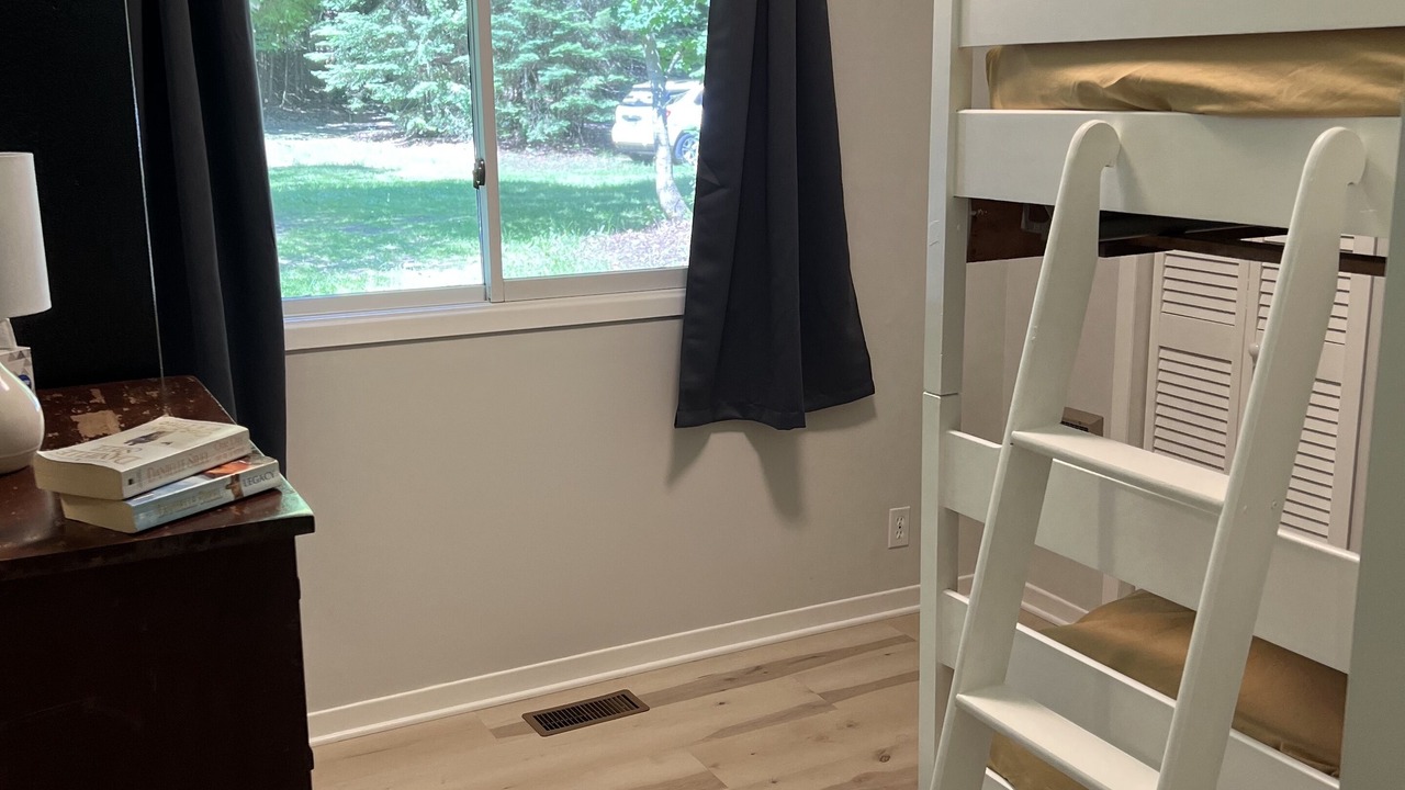 Photo of Bedroom in Lake of Bays