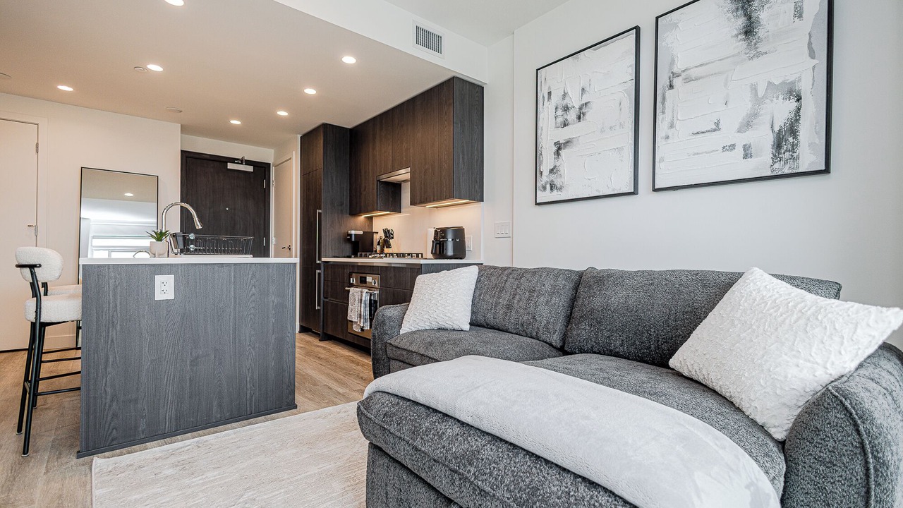 Photo of Livingroom in Downtown Kelowna