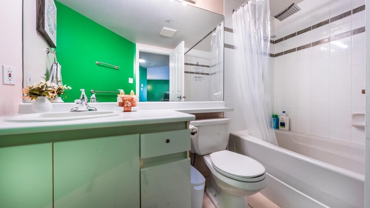 Photo of Bathroom in Chinatown
