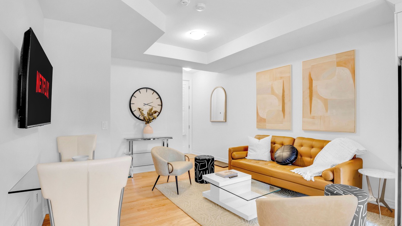 Photo of Livingroom in Oakville