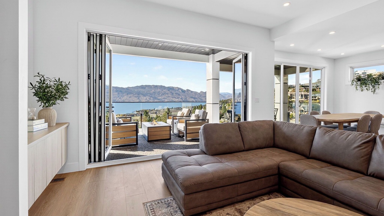 Photo of Livingroom in Central Okanagan