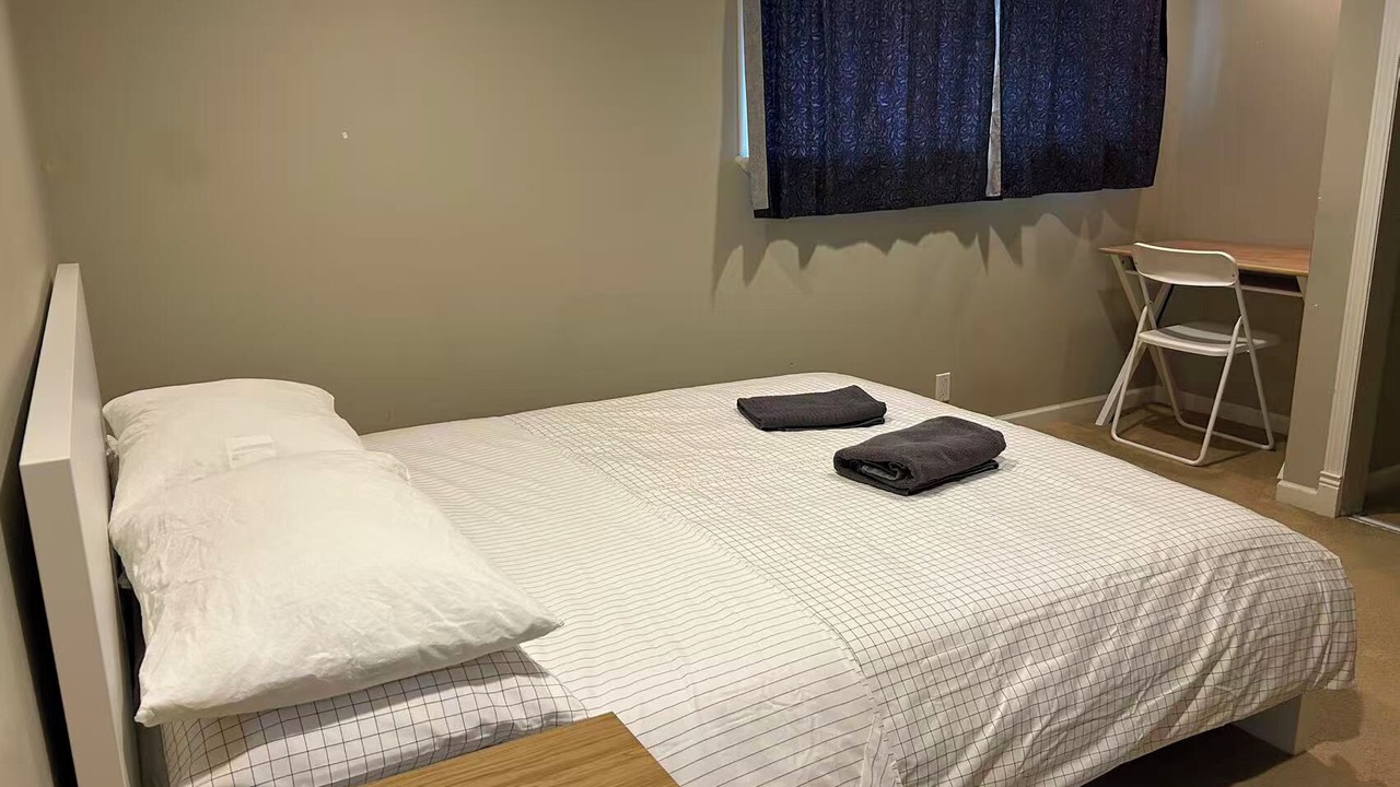 Photo of Bedroom in Arbutus Ridge