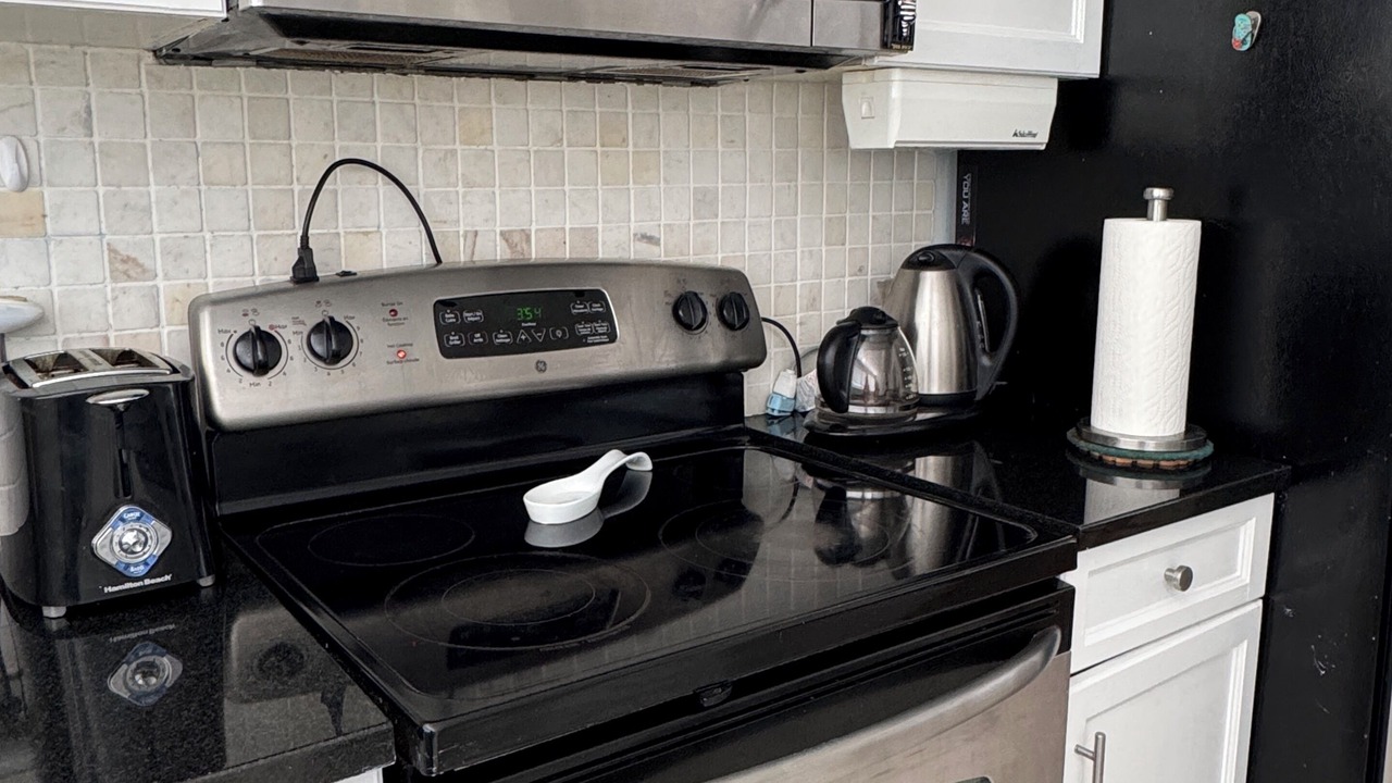 Photo of Kitchen in West Vancouver