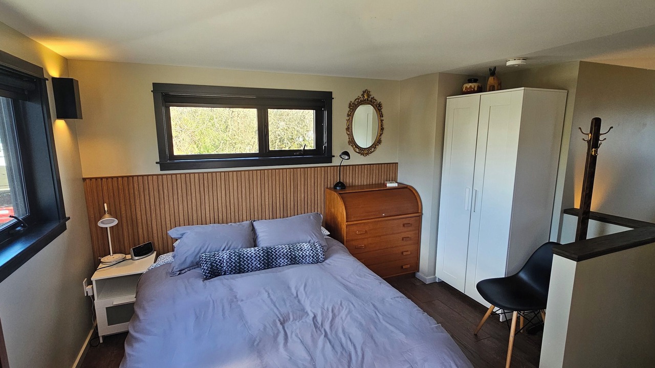 Photo of Bedroom in East Side