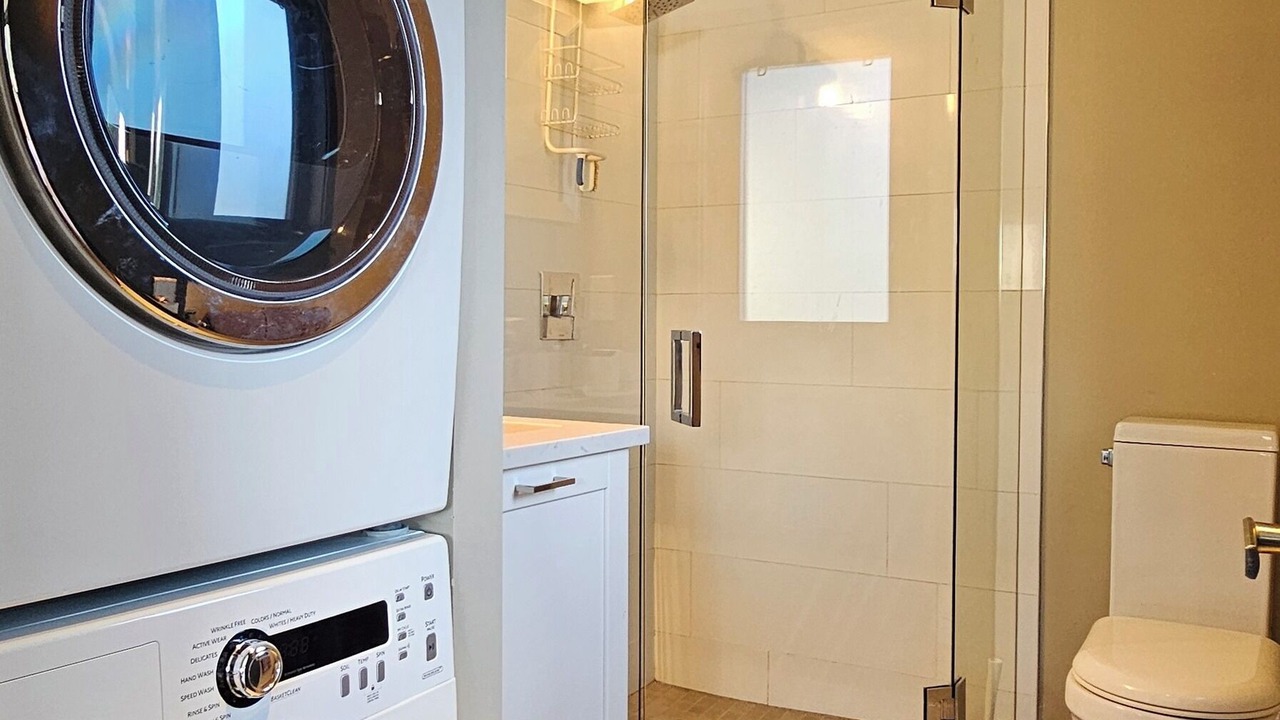 Photo of Bathroom in East Side