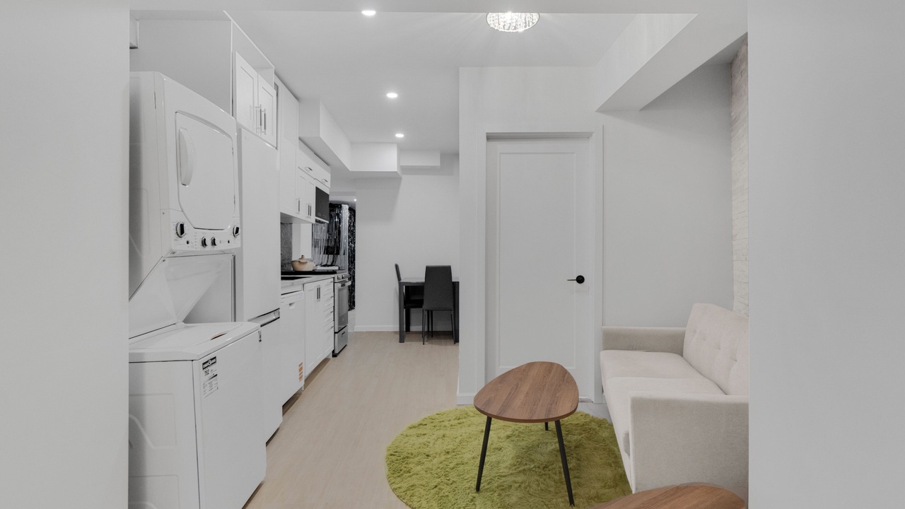 Photo of Livingroom in Earlscourt
