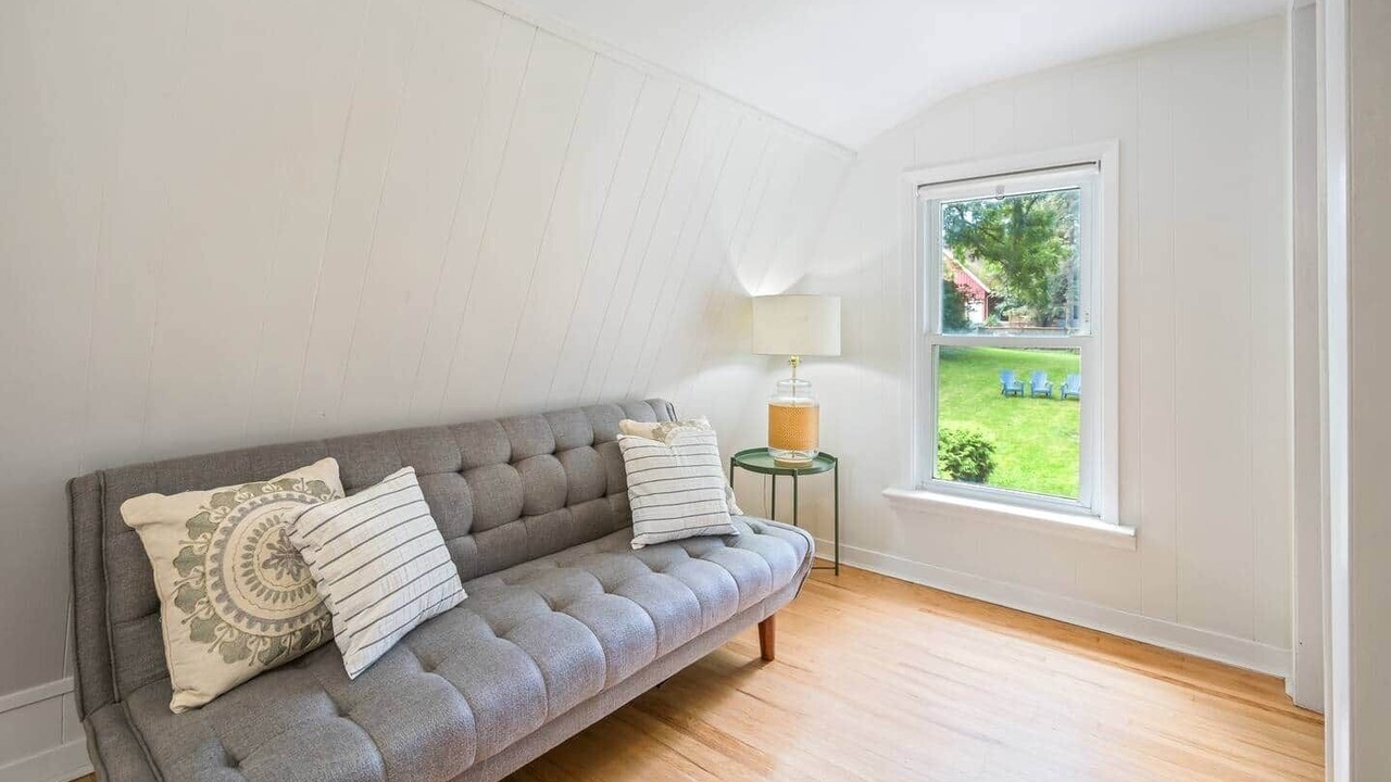 Photo of Livingroom in Queenston