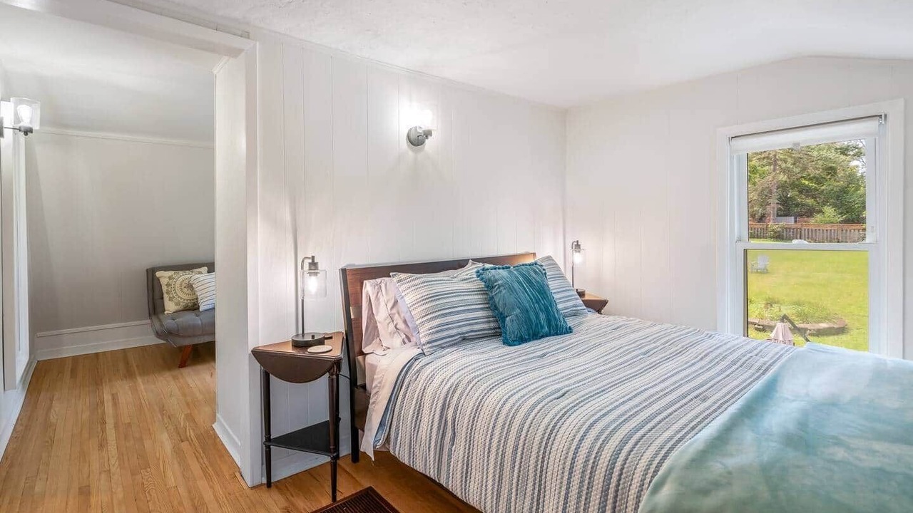 Photo of Bedroom in Queenston