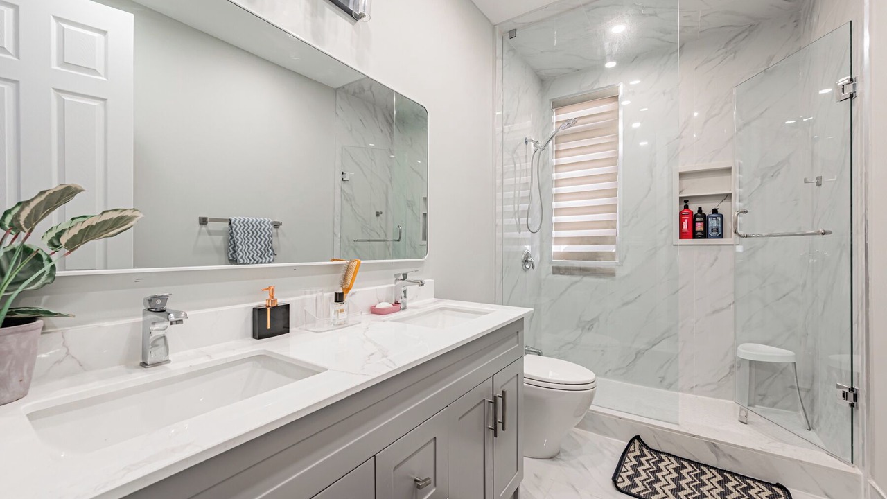 Photo of Bathroom in Cooksville