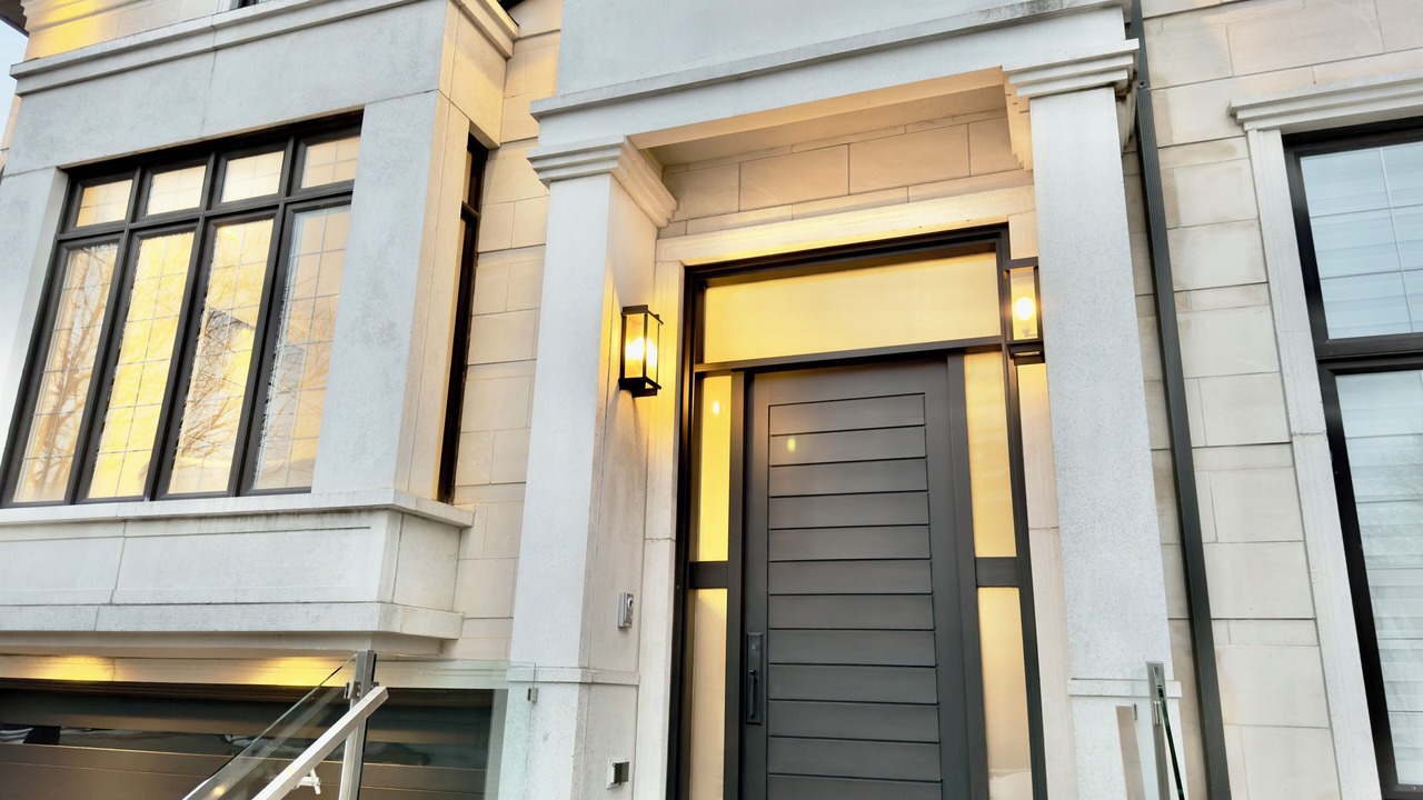 Photo of Outdoor in Willowdale
