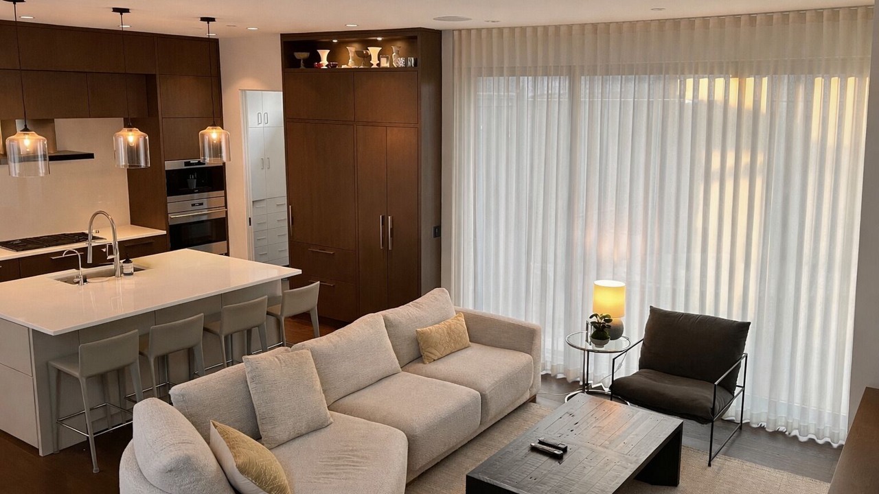 Photo of Livingroom in Riley Park