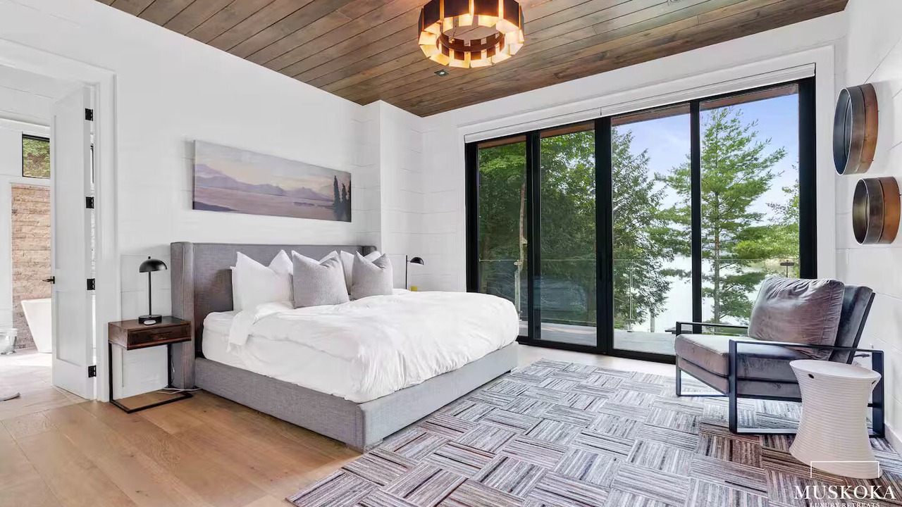 Photo of Bedroom in Rosseau