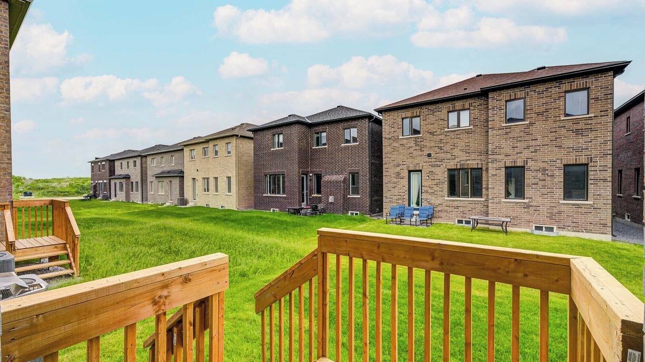 Photo of Outdoor in Richmond Hill