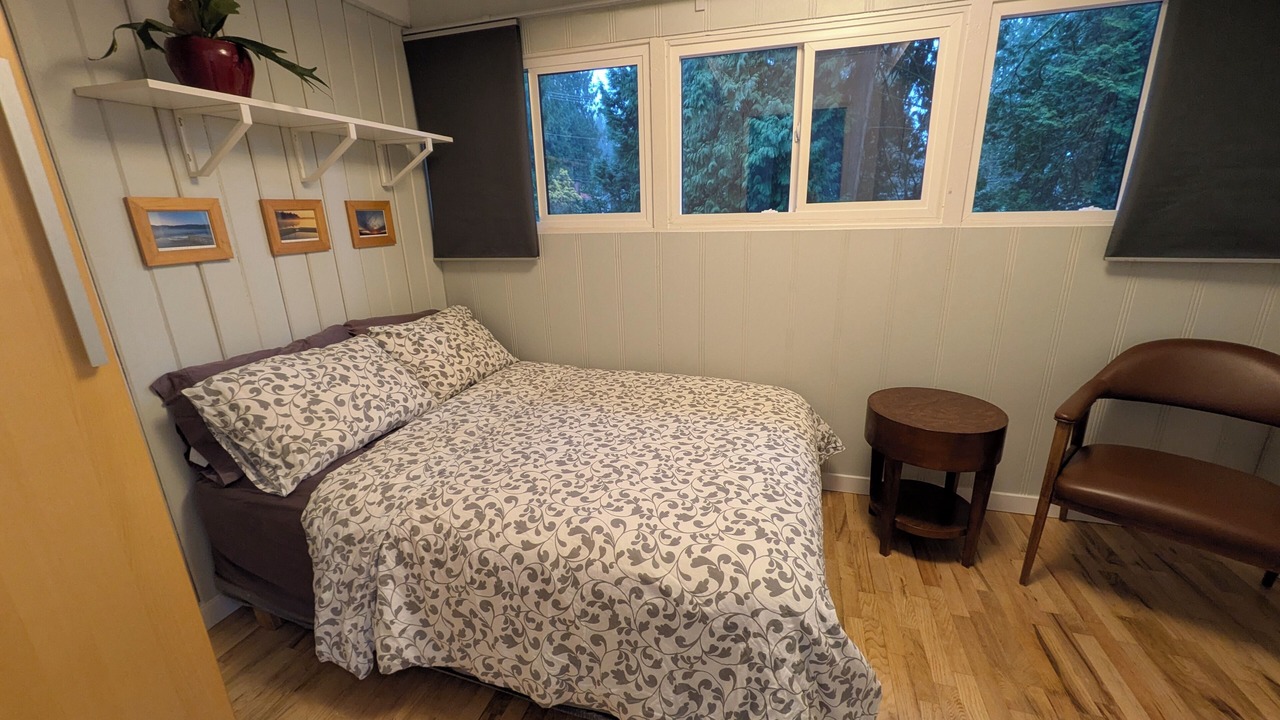 Photo of Bedroom in Canyon Heights